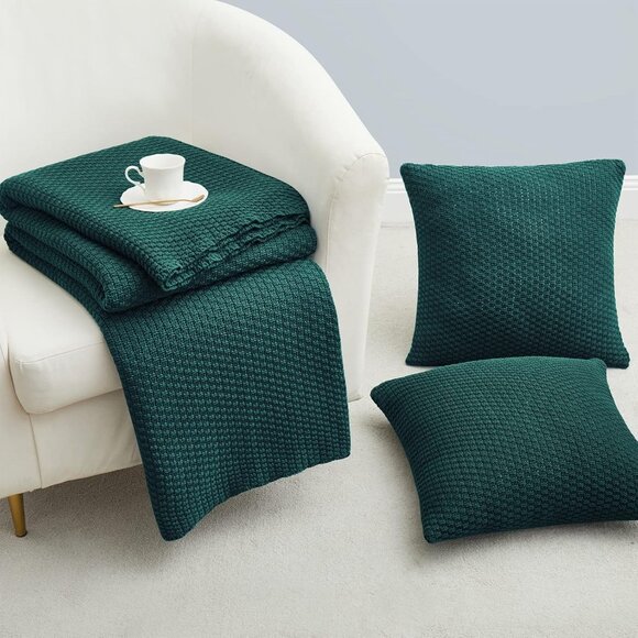 3 Pc Set Dark Green Knit Cozy Throw Blanket and 2 18" x 18" Pillow Covers - Picture 2 of 8